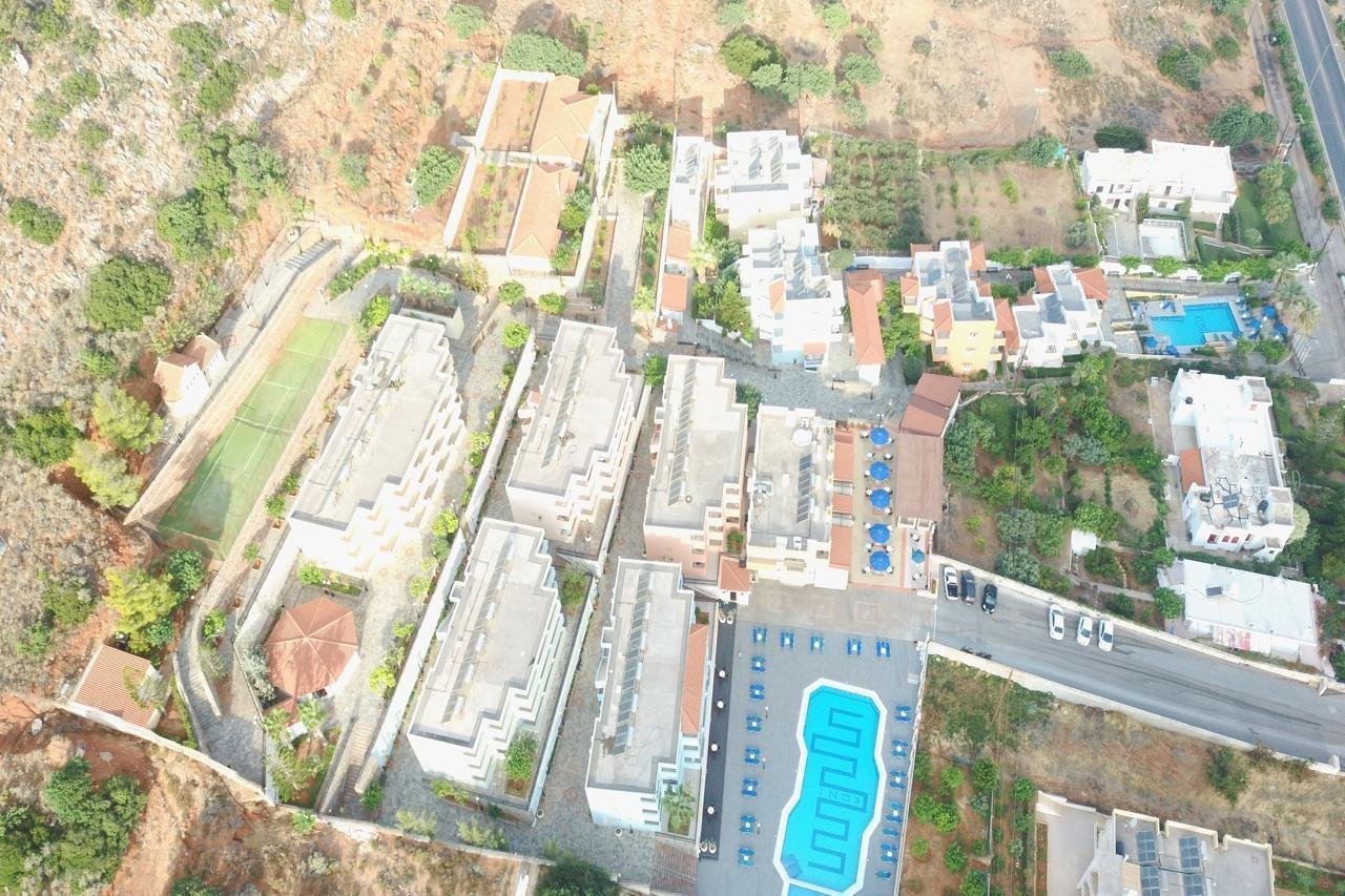 Koni Village 3*